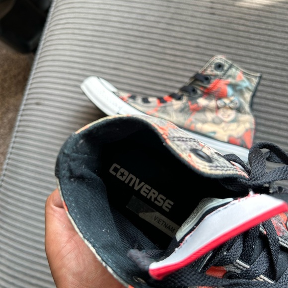 Harley Quinn Converse All Star Chuck Taylor DC Comics Batman Joker Size 5M/7W - Picture 8 of 8